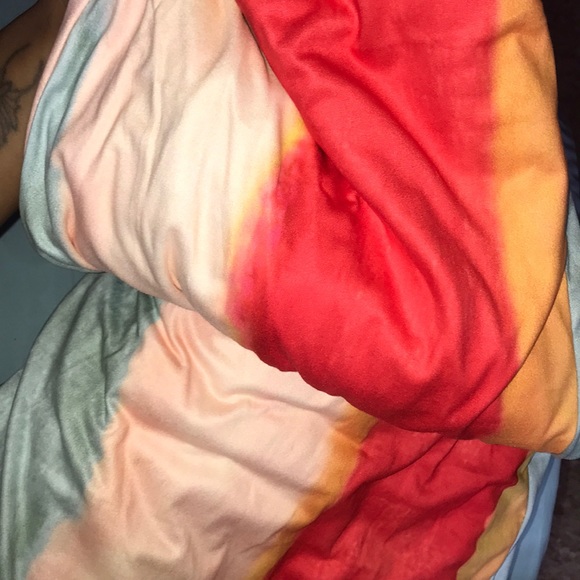 Multi color dress - Picture 2 of 2